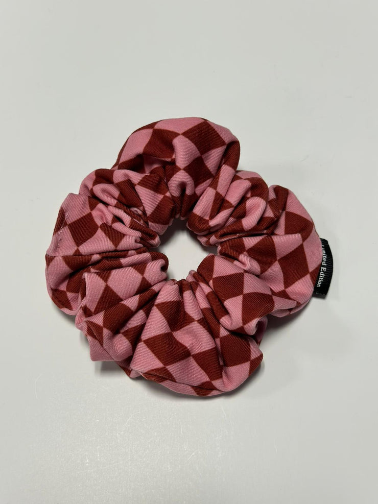 Argyle Printed Scrunchie-Red